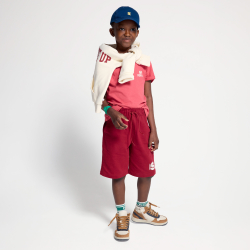 شورت برمودا من الميلتون باللون الأحمر الماروني للأولاد